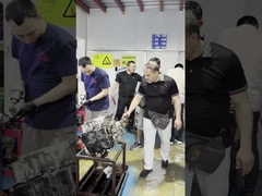 مشتری ها ازم دیدن می کنن