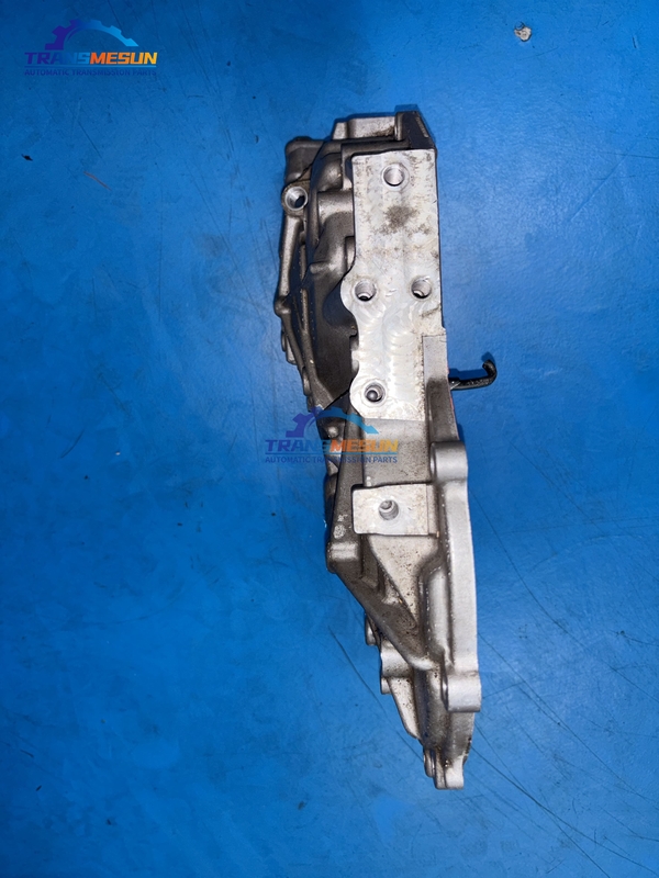 پوشش عقب خانۀ گیرنده K114 CVT دارای پنج سوراخ ثابت است که برای مدل 2019 تویوتا C-HR مناسب است.